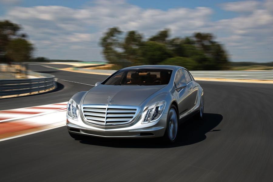  Mercedes-Benz F700 Road to the Future 2008 года  (фото 11 из 11)